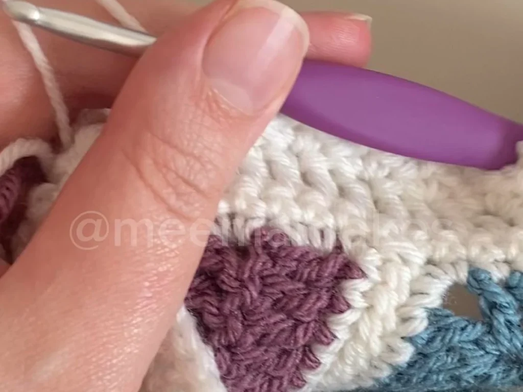 Easy Crochet Border Tutorial — illustrated for this guide