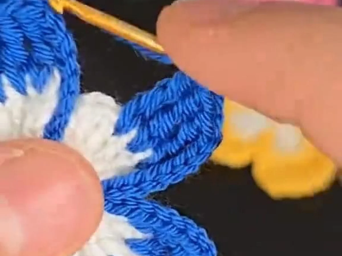 Image showing Crochet Flowers Tutorial