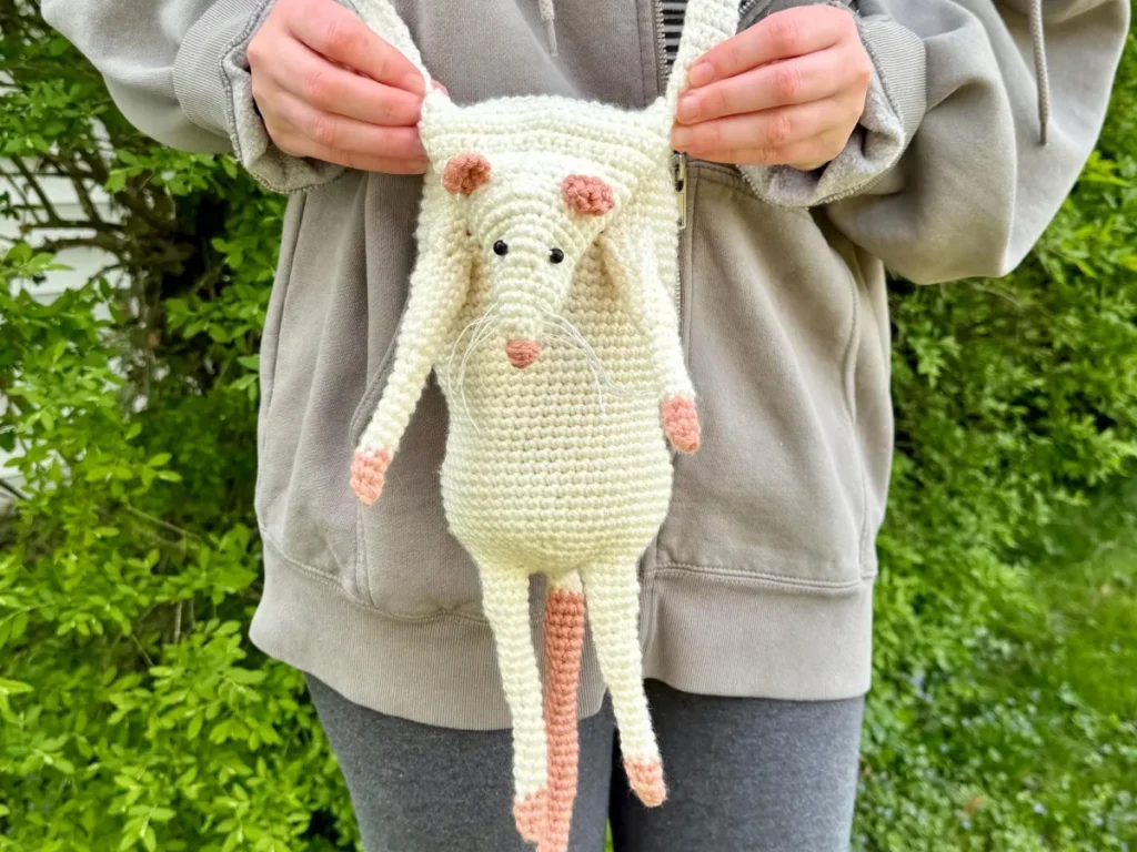 Image showing Rat Pouch crochet pattern